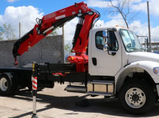 Renta de Grúas tipo Titan y Hiab